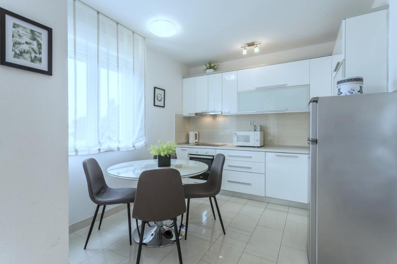 Iris Beach Apartments Kaštela 외부 사진